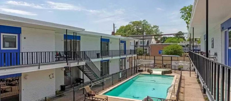 Casa De Ali Apartments; pet friendly studio one two bedroom apartment homes for rent in Woodland Heights Houston TX near Downtown
